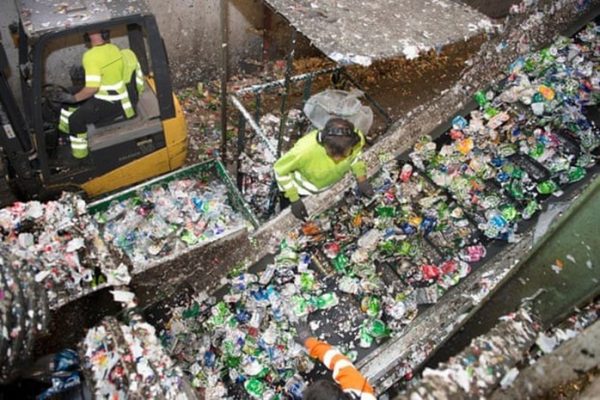 Xử lý mùi hôi tái chế nhựa